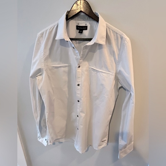 Men’s Calvin Klein size L, light grey button-up shirt NWOT - Picture 5 of 9